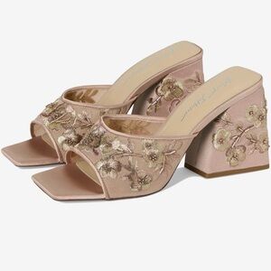 NEW! Betsey Johnson Blush “Roo” Elegant Floral Embroidered Block Heels 9.5